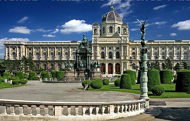 The Medical University of Vienna was established as a faculty of the University of Vienna, which was founded in 1365, and was separated as the Medical University of Vienna in 2004.